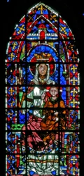 Window w100 depicting the Virgin and Child