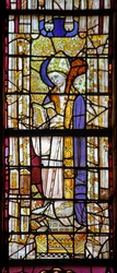 Window w10 depicting a saint bishop