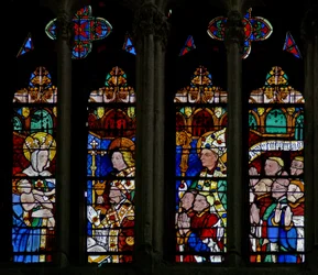 Window depicting the Virgin and Child