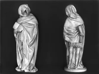 Two Mourners, from the tomb of Duc Jean de Berry (1340-1416) (alabaster)