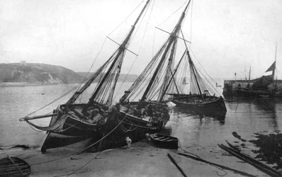 Boats in Tenby Harbour, Pembrokeshire, Wales, 1924-1926