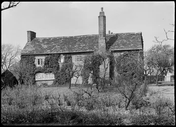 Peel Hall, Manchester