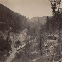 Whiteside Valley Below the Bridge