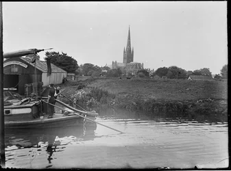 Norwich Cathedral from Pull