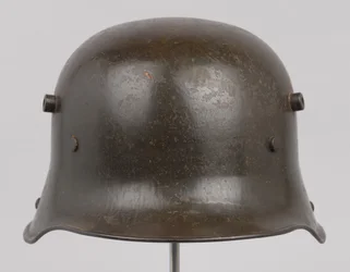 German Steel Helmet or Stahlhelm, c.1916