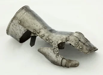 Left Gauntlet, c.1490-1510