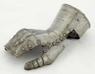Left Gauntlet, c.1490-1510, restored 19th century