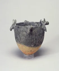Tulip-Bowl, with Bull