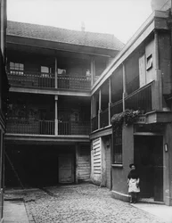 The Old Bell Inn, High Holborn, inner courtyard