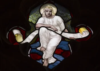 Quatrefoil Tracery Angel