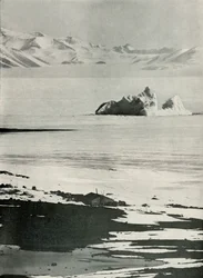 The Hut and the Western Mountains from the Top of the Ramp, c. 1910-1913
