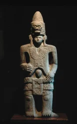 Statue, post classic period (900-1521)