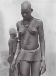 Africa: Nuer Woman