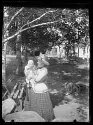 Lilli and Laine Simberg in the Park