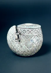 Powder horn, Indian, 18th century