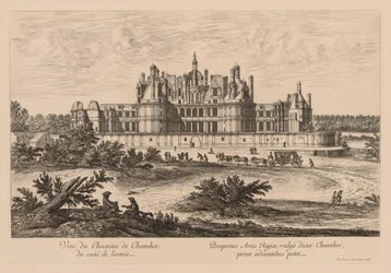 View of the Château de Chambord (from the entrance side)