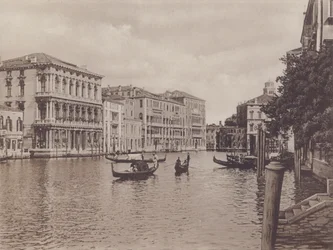 Grand Canal and Browning Palace