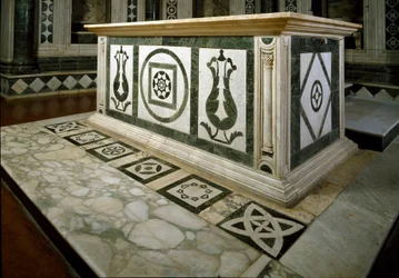 Altar of the Apse in Marble