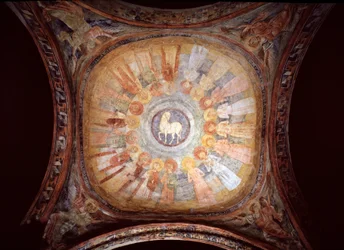Mystic lamb surrounded by saints and angels (Fresco)