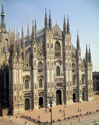 View of the facade, begun 1386