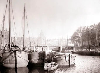 Canal boats, Rotterdam
