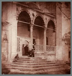 “Portico of the Süleymaniye” [Istanbul. Portico of the Süleymaniye Mosque]