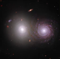 Interacting Galaxies VV 191