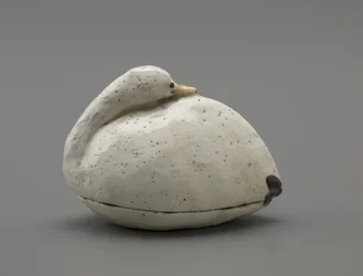 Container in the shape of a snow goose, Meiji era