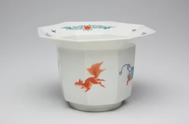 Cup