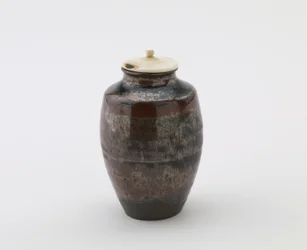 Tea caddy, katatsuki shape, Edo period