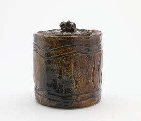 Tea ceremony water jar with matching lid, Tokyo, Edo period or Meiji era