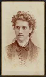 Carte-de-visite Portrait of Miss Julia J. Thomas