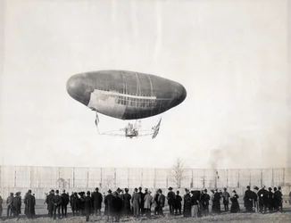 Francois Airship in flight from the Department of Transportation at the 1904 World
