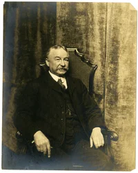 Frank Willett