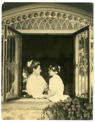 Mrs Ernest Thompson Seton & daughter Ann
