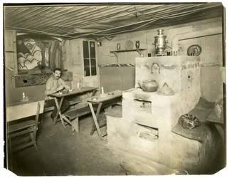 The Isba Tea Room on 4th St Sachia - now a famous photographer in Europe Russian Tea Room, Greenwich Village, New York, USA, c.1905-40