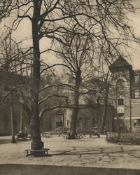 Under the Elms in the Courtyard of Middlesex Hospital, c1935