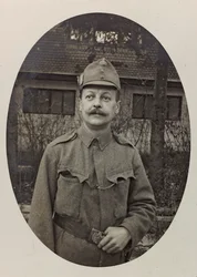 Album "Meine weltkriegs - Erinnerungen South-West Front (Carinthia, Italy, South Tyrol) 31/03/1915-12/11/1918 - Josef Zohles Wien": portrait of soldier