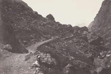 Saint-Sauveur. The Path to Chaos