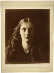 Julia Jackson Facing Forward "Stella"