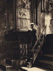 Jerusalem, Church of the Holy Sepulchre, Praying Monk