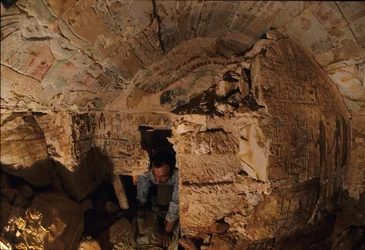 The lost tombs of Sheikh Soby in Bahariya Oasis, Late Period, 2002
