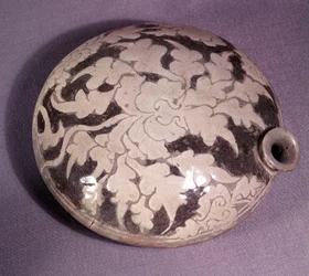 Art coreen: porcelain wine bottle (or bottle). Koryo period
