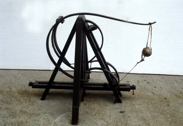 A catapult. Model from the drawing of Leonardo da Vinci. Museum of Science and Technology, Milan.