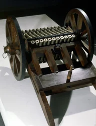 Cannon with 33 rotating canes, model from the drawing of Leonardo da Vinci. Museum of Science and Technology, Milan