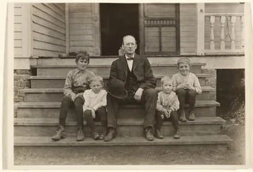 Mr. Smith, Overseer at Wylie Mill, With Four Children, Chester, South Carolina