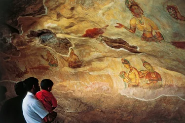 Sri Lanka, Sigiriya, Frescoes depicting young women