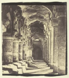 Arcade in Quadrangle
