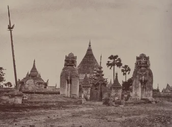 Pugahm Myo: Entrance to the Shwe Zeegong Pagoda