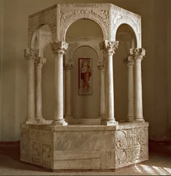Archaeology of the Middle Ages: Barbarian Art of Lombardy - Baptismal Source of Patriarch Callisto